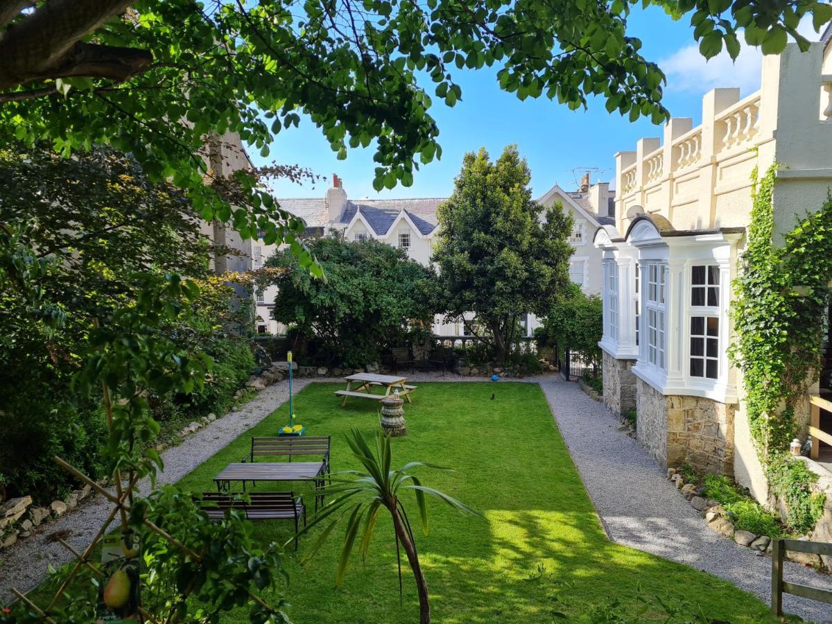 Bed and Breakfast The Chelsea Llandudno Exteriér fotografie