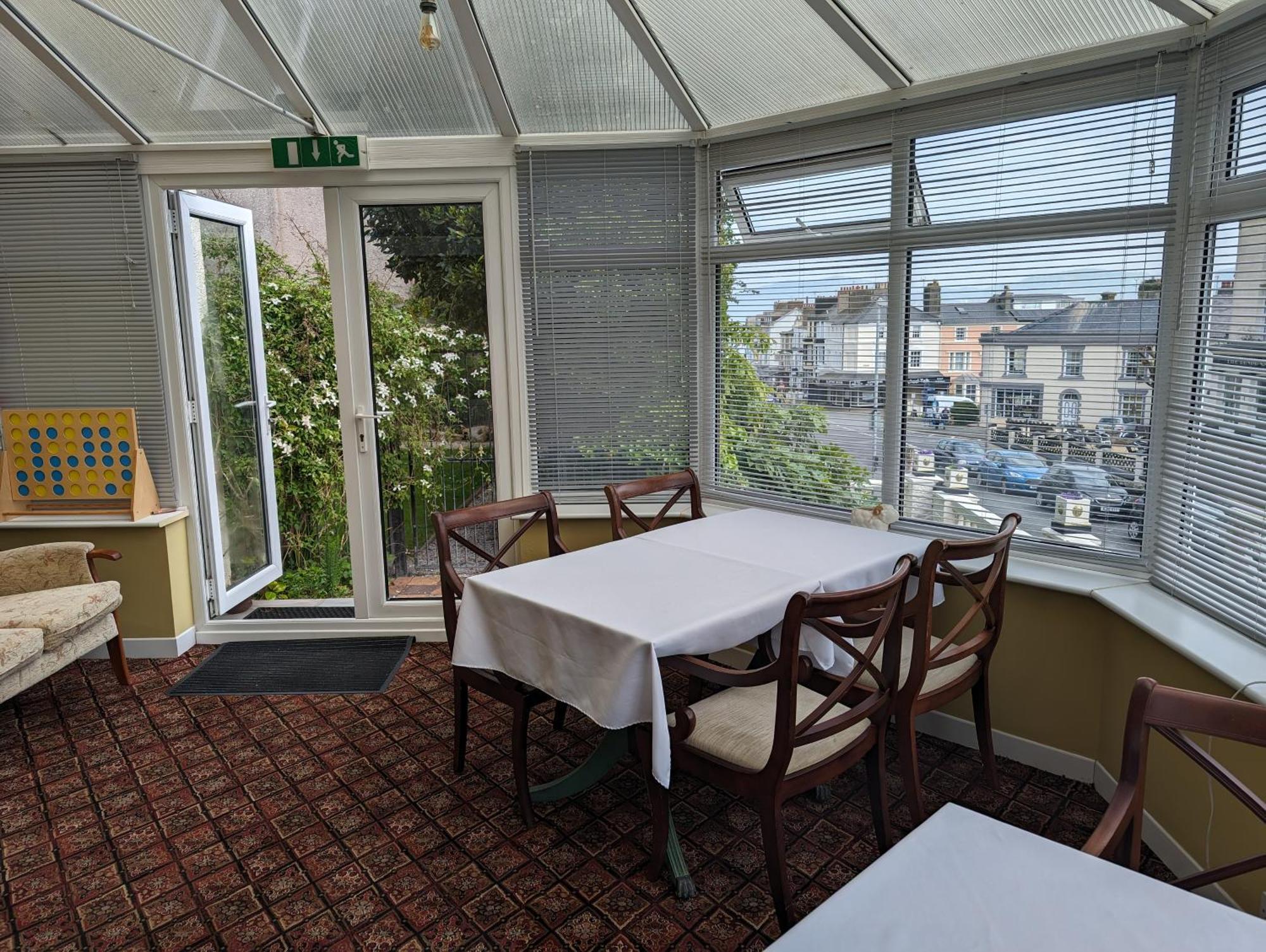 Bed and Breakfast The Chelsea Llandudno Exteriér fotografie